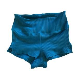 Free People Settle It On The Court Briefs